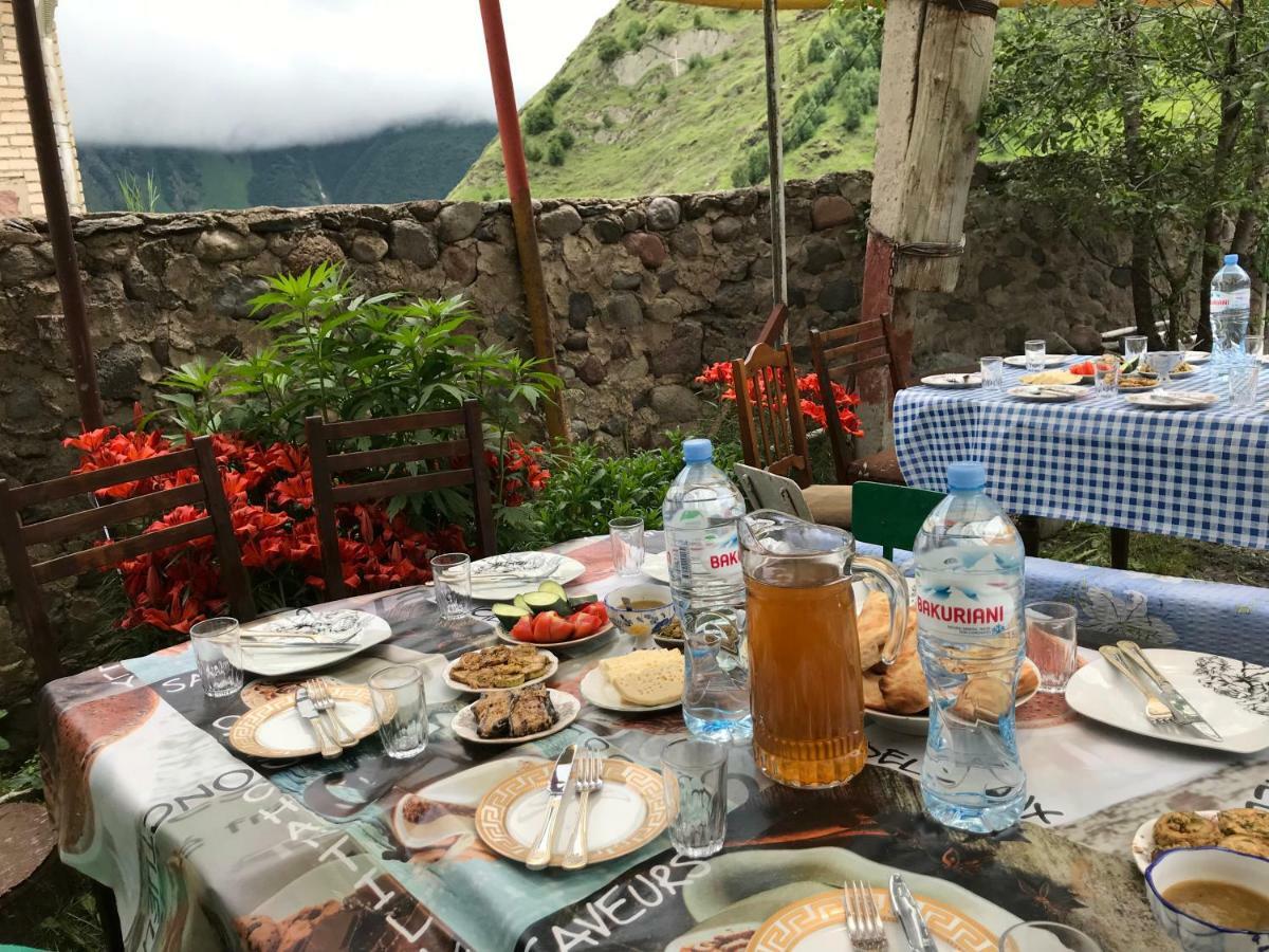Home Of Bella & Tamo Kazbegi Ngoại thất bức ảnh